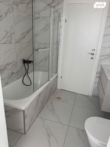 דירה, אמנון ליפקין שחק 1, נוף הטיילת, נתניה