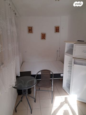 סטודיו/ לופט, ארלוזורוב 10, עמידר, נהריה