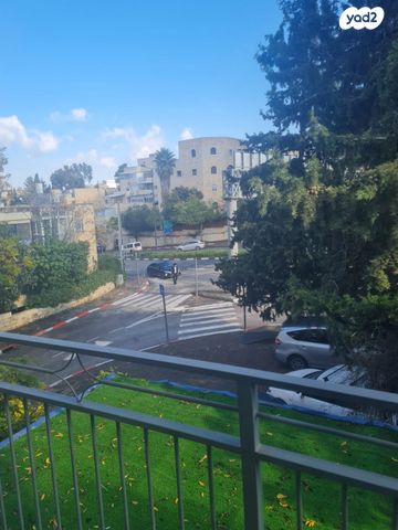 דירה, מגדים 13, בית הכרם, רמת בית הכרם, ירושלים