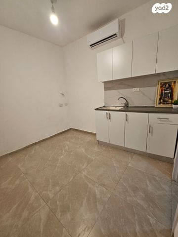 דירה, הרב יעבץ 14, הפועל המזרחי ה', שיכון ה', בני ברק