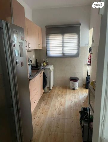 דירה, ראש פינה 3, נאות שושנים, חולון