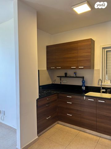 דירה, שדרות הקונגרס 20, אזור הבילויים, רמת גן