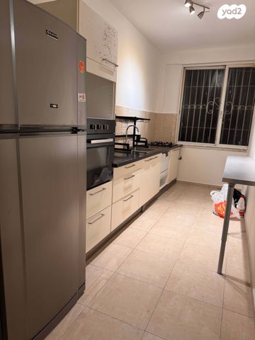 דירה, ברדיצ'בסקי 16, ארלוזורוב, גבעתיים