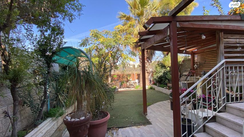 דירת גן, דב הוז 5, קטמונים, ירושלים