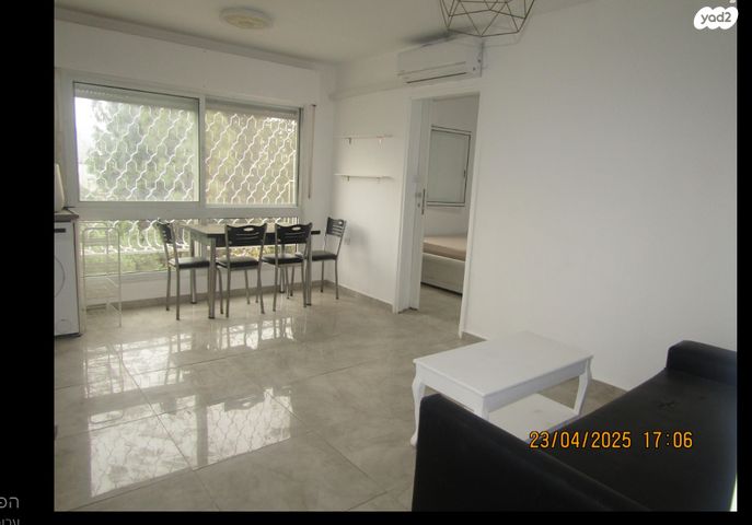 דירה, הפרחים 12, אשכול, כרמיאל