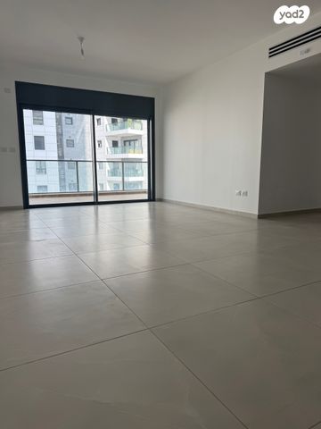 דירה, אמנון ליפקין שחק 1, נוף הטיילת, נתניה