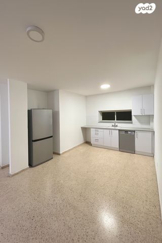 דירה, ישראל זנגוויל 47, צפון מזרח מרכז העיר, נתניה