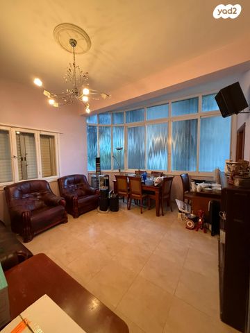 דירה, בר גיורא 11, הדר עליון, חיפה