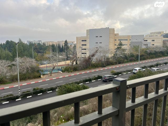 דירה, נווה שאנן 10, רובע ה', אריאל