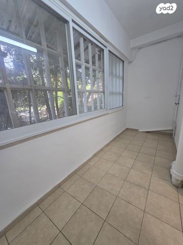 דירה, יותם 11, שמבור, חיפה