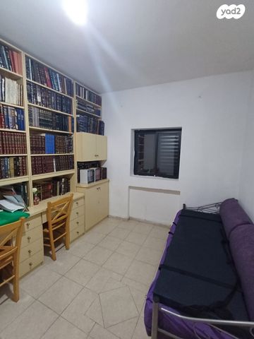 דירה, הרב עוזיאל 114, בית וגן, ירושלים