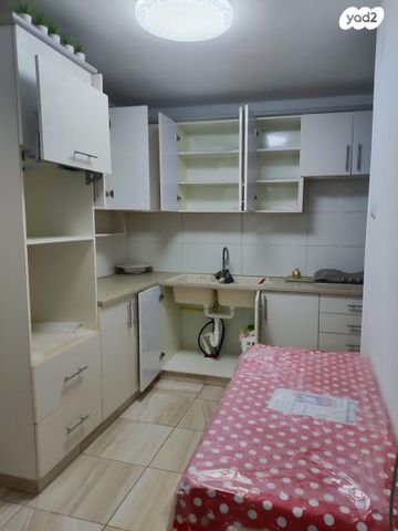 דירה, ברל לוקר 25, פת, ירושלים