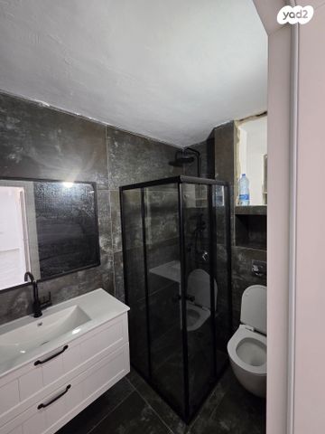 דירה, ישראל זנגוויל 11, קרית היובל, ירושלים