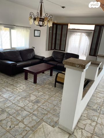 בית פרטי/ קוטג', שדרות ספיר 29, בן גוריון, טבריה