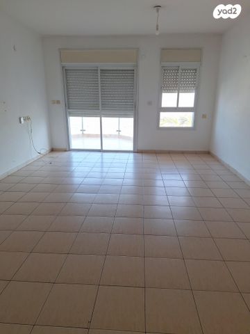 דירה, נתיב חן 35, נווה שאנן, חיפה