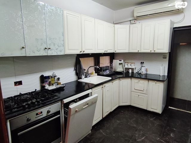 דירת גן, עמק האלה 31, קרית קריניצי, רמת גן