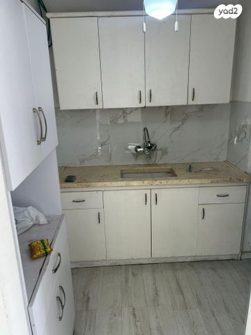 דירה, שפרינצק 15, נווה זית, לוד