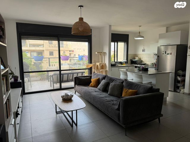 דירה, לאה גולדברג 6, בר לב, מזכרת בתיה