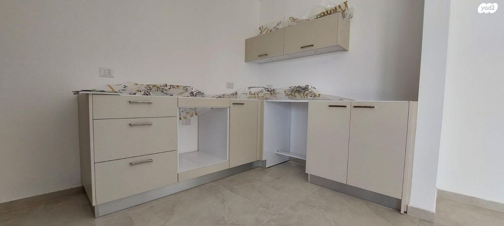 דירה, הרברט סמואל 42, מרכז העיר, חדרה