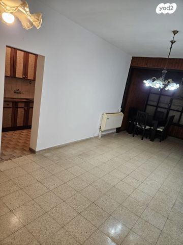 דירה, אמנון ותמר 39, מרום נווה, רמת יצחק, רמת גן