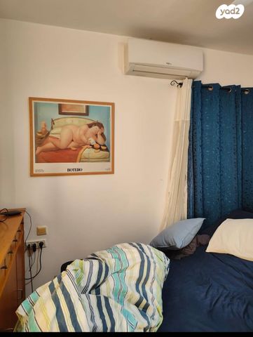 דירה, הרצל 10, ארלוזורוב, כפר סבא