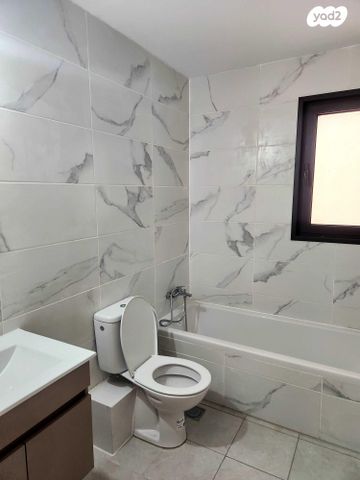 דירה, עמירם חרלף 5, אחוזה, חיפה