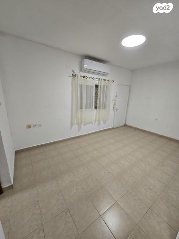 דירה, שביל הרקפת 33, ביצרון ורמת ישראל, תל אביב יפו