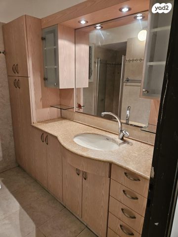 דירה, אמנון ותמר 39, מרום נווה, רמת יצחק, רמת גן