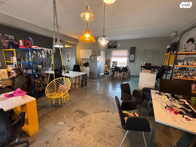 דרך בן צבי 84