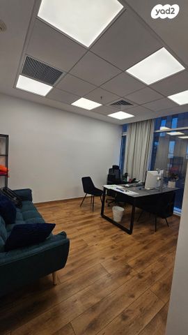 בניין משרדים, מצדה 7, אזור תעשיה צפון, בני ברק