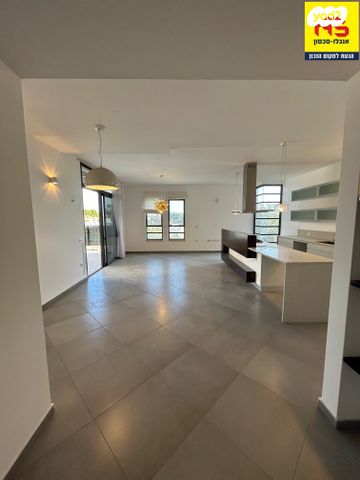 דופלקס, זמיר, הוד השרון