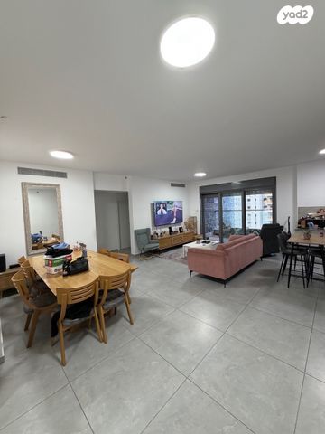 דירה, הסיבים, פסגת הדר / נווה עוז הירוקה, פתח תקווה