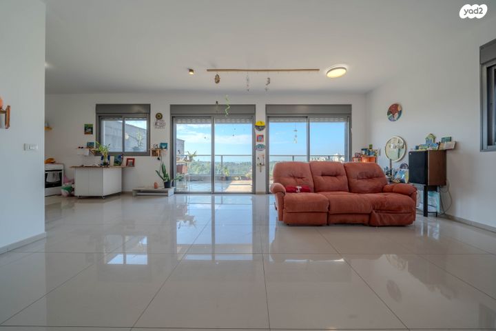 גג/ פנטהאוז, סביון 41, הפרחים, חריש