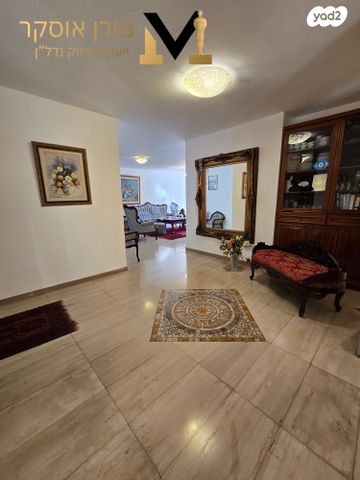 דירת גן, הגאון אליהו 2, מרום נווה, רמת יצחק, רמת גן