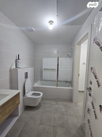 גג/ פנטהאוז, מור, אור ים, אור עקיבא