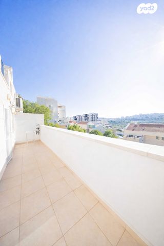 טריפלקס, טבריה, רמת הנחלים / רמת בית שמש א', בית שמש