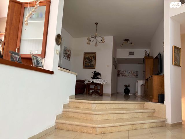 בית פרטי/ קוטג', מיתר / כרמית