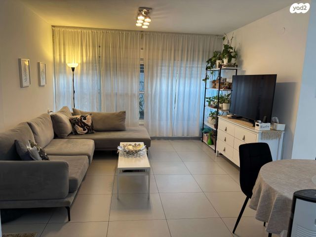 דירה, פאת השולחן, נחלת יצחק, תל אביב יפו