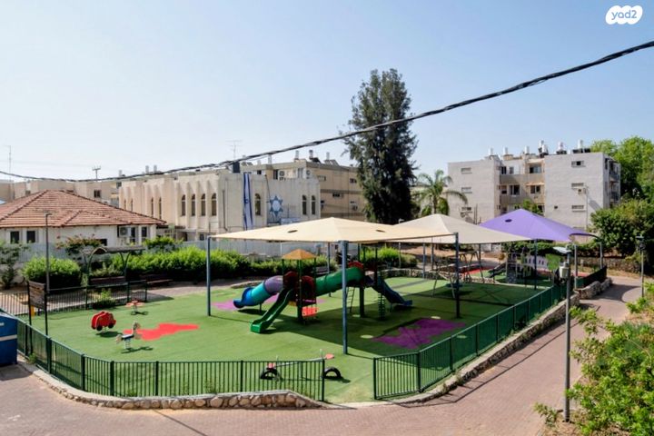 דירה, משה סנה, נס ציונה