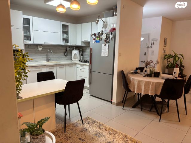 דירה, פאת השולחן, נחלת יצחק, תל אביב יפו