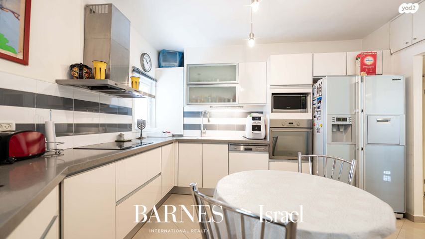 גג/ פנטהאוז, דולפין 10, בת ים