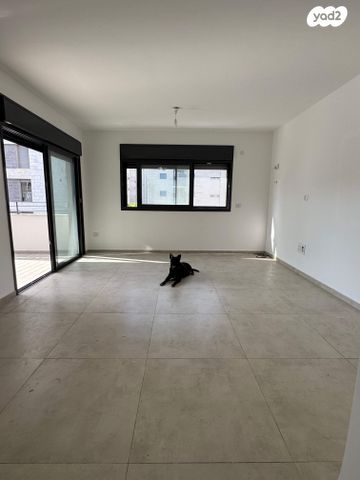 דירה, איתמר, חרוזים, רמת גן