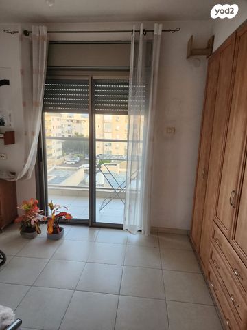 דירה, אחוזה, רעננה