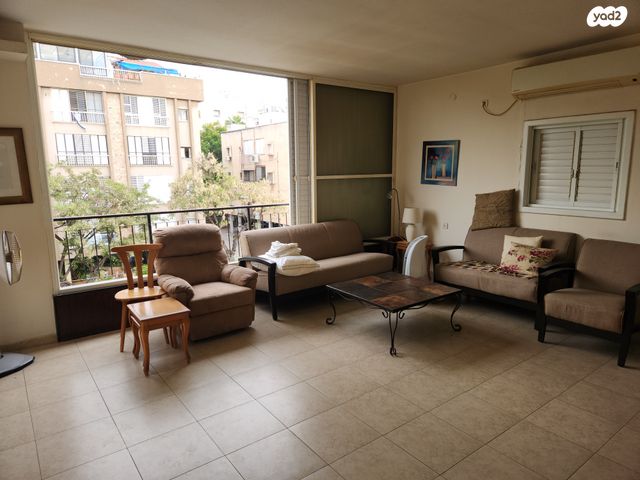 דירה, אלופי צה"ל, קרית שרת מערב, חולון