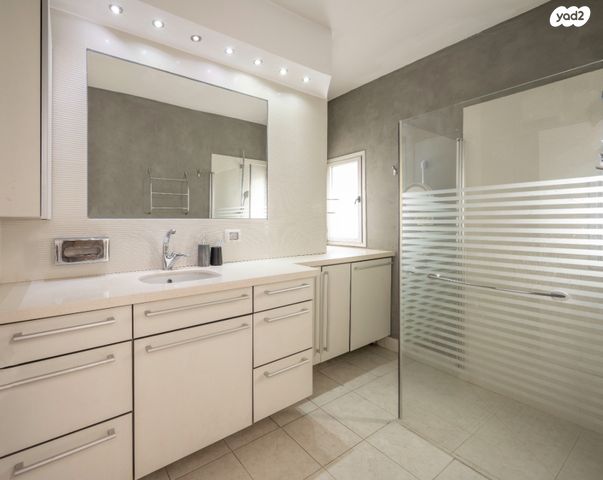 גג/ פנטהאוז, בוקי בן יגלי, לב תל אביב, לב העיר צפון, תל אביב יפו