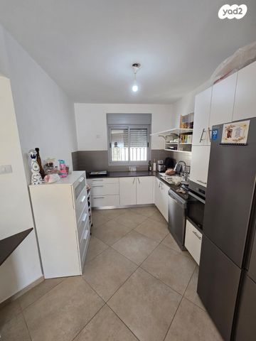 דירה, אשכולית, רמות הרכס, באר שבע