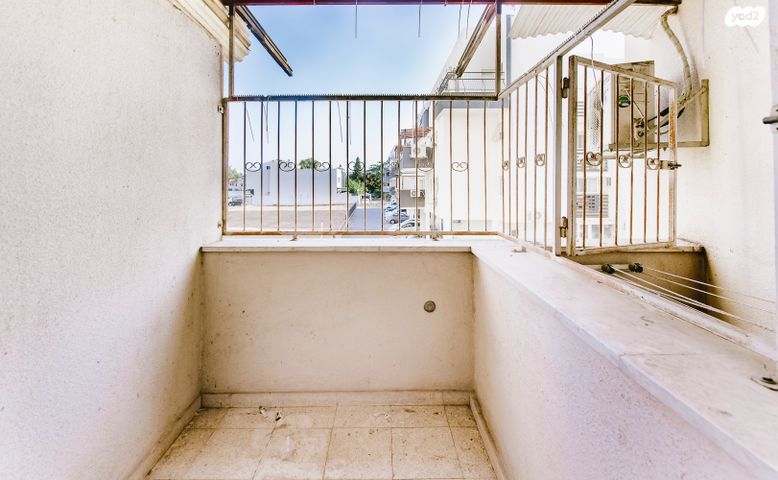 דירה, חנה רובינא, הדר גנים, פתח תקווה