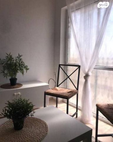 דירה, בעלי התוספות, שכונה ד', באר שבע