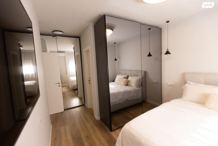 דירה, השחף, החותרים, טירת כרמל