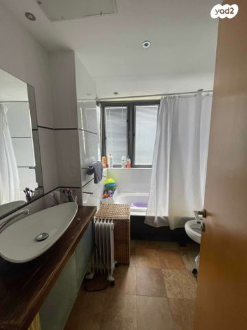 דירה, הגדוד העברי 2, ירושלים